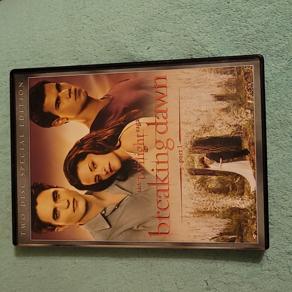 Twilight Breaking Dawn two disc special edition DV
